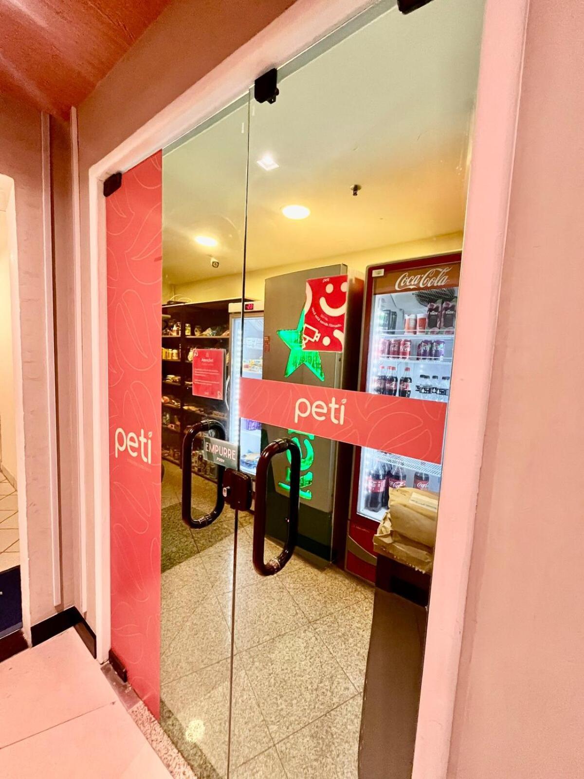 Apto Em Frente A Praia-royalplaza-barra Da Tijuca Apartemen *
