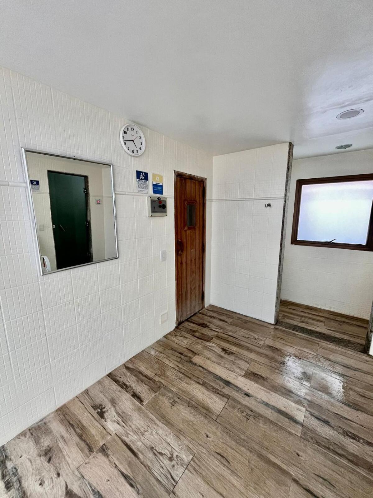Apartemen Apto Em Frente A Praia-royalplaza-barra Da Tijuca *