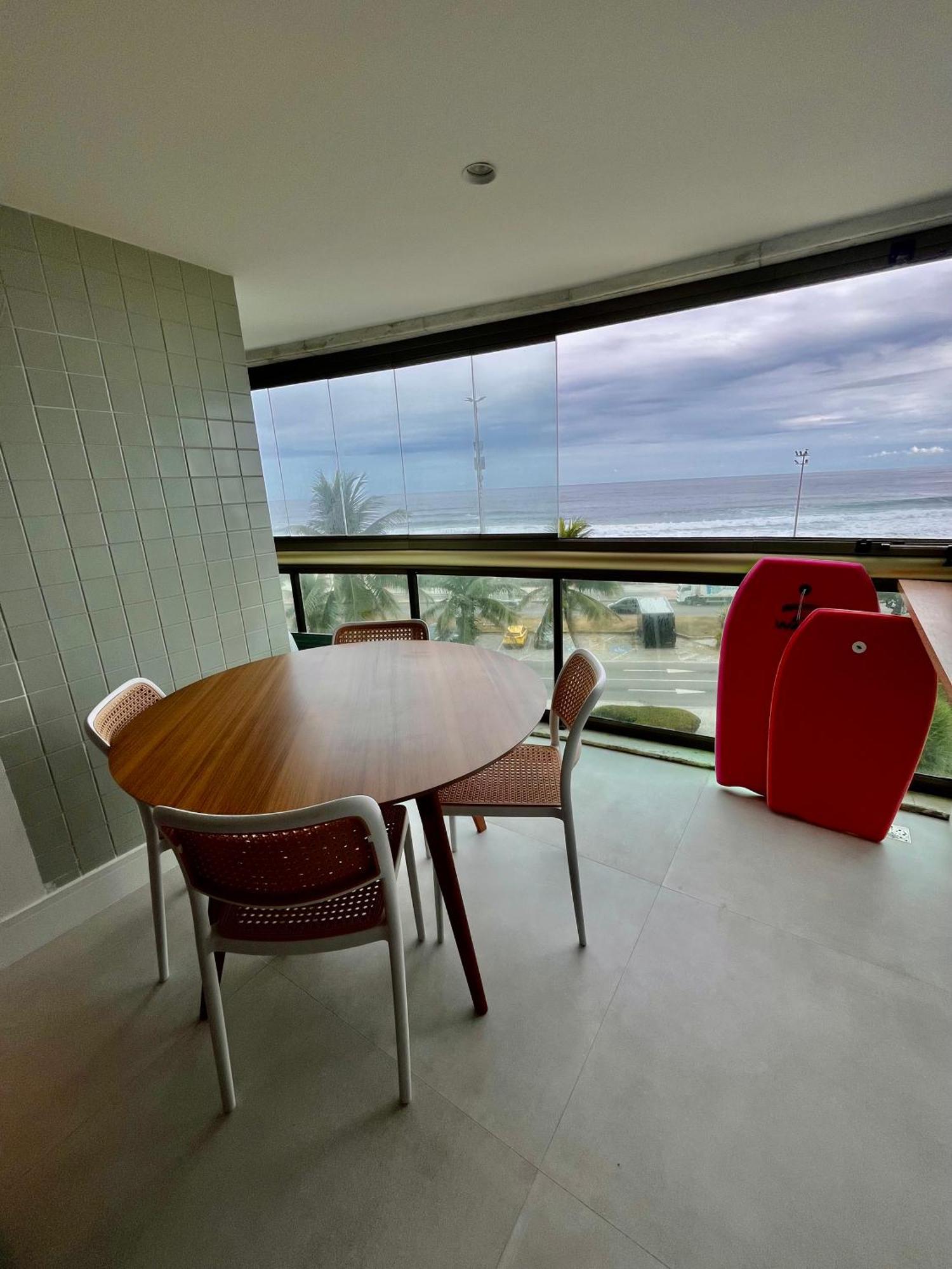 Apartemen Apto Em Frente A Praia-royalplaza-barra Da Tijuca