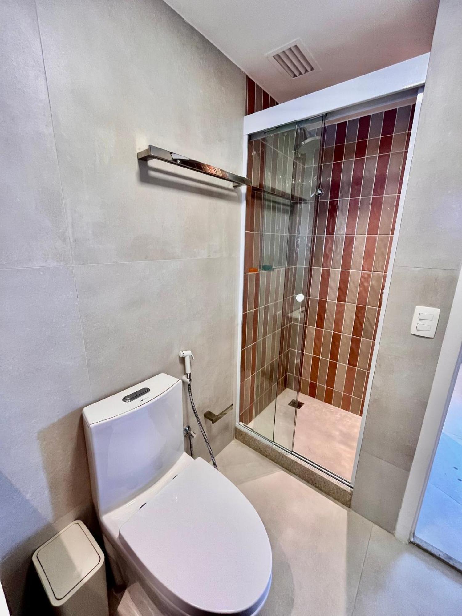 Apartemen Apto Em Frente A Praia-royalplaza-barra Da Tijuca