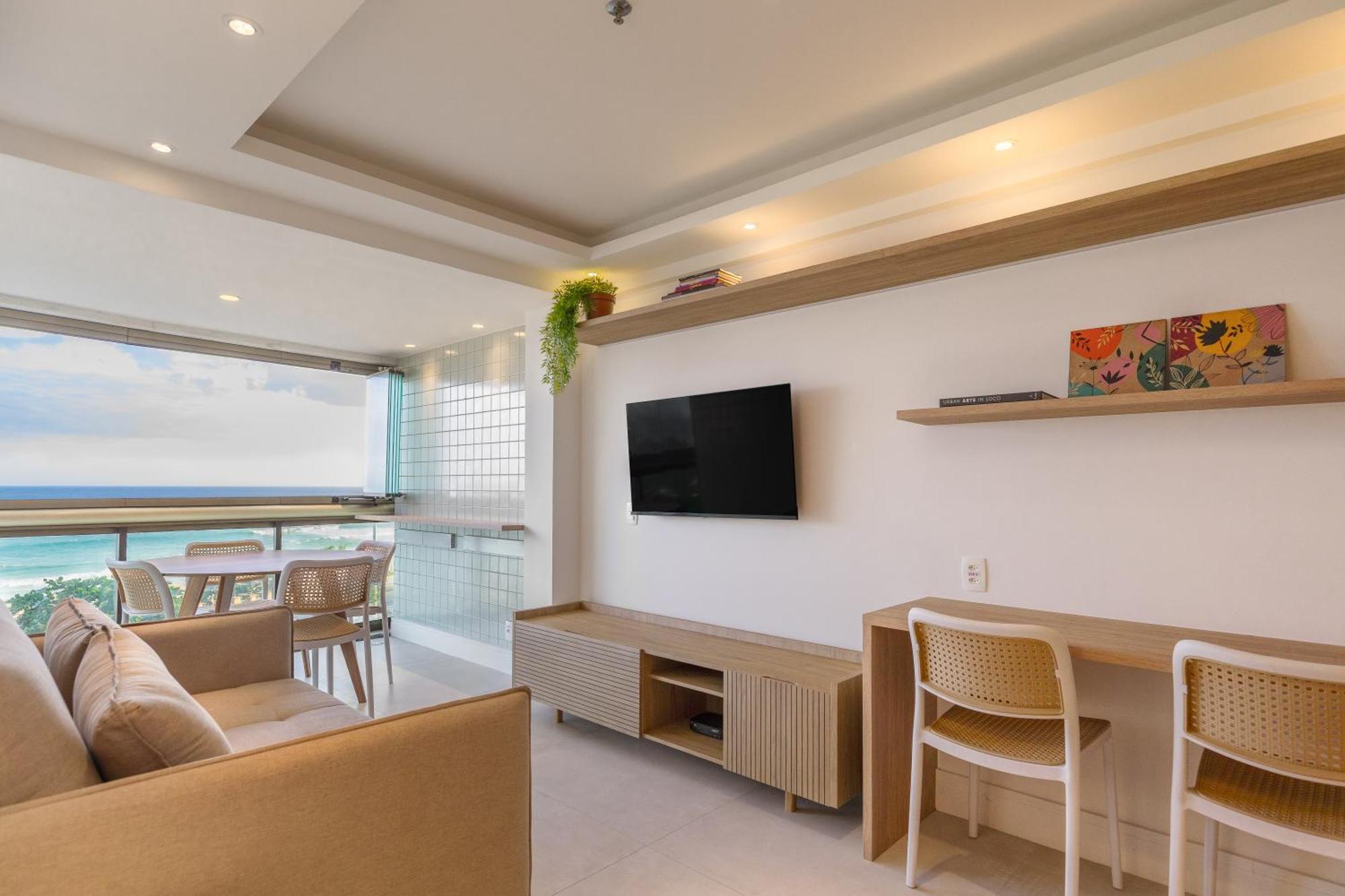 Apartemen Apto Em Frente A Praia-royalplaza-barra Da Tijuca